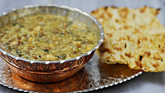 طرز تهیه آش سبزی شیرازی