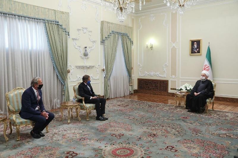 روحانی: ضرورت حفظ برجام را از لحاظ فنی برای جهان بیان کنید
