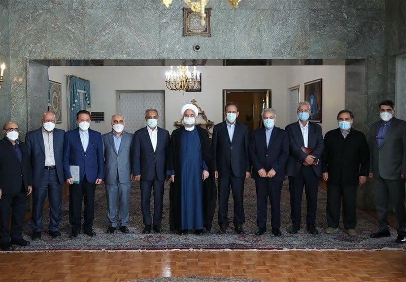روحانی: معیشت مردم محور تصمیم‌گیری‌های ستاد اقتصادی دولت بوده است
