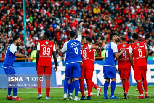 استقلال و پرسپولیس  از خرید بازیکن و مربی خارجی محروم شدند!