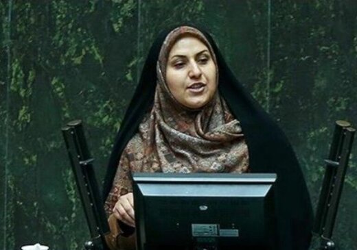 خانم نماینده حرف‌های خود را پس گرفت