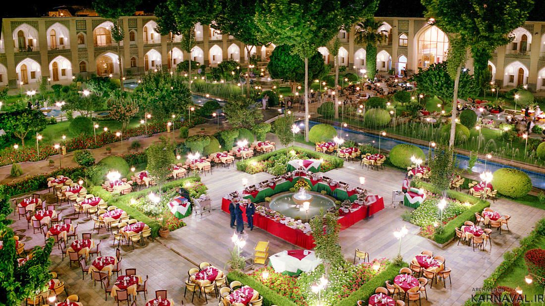 بررسی جامع هتل عباسی اصفهان: جواهری در قلب ایران